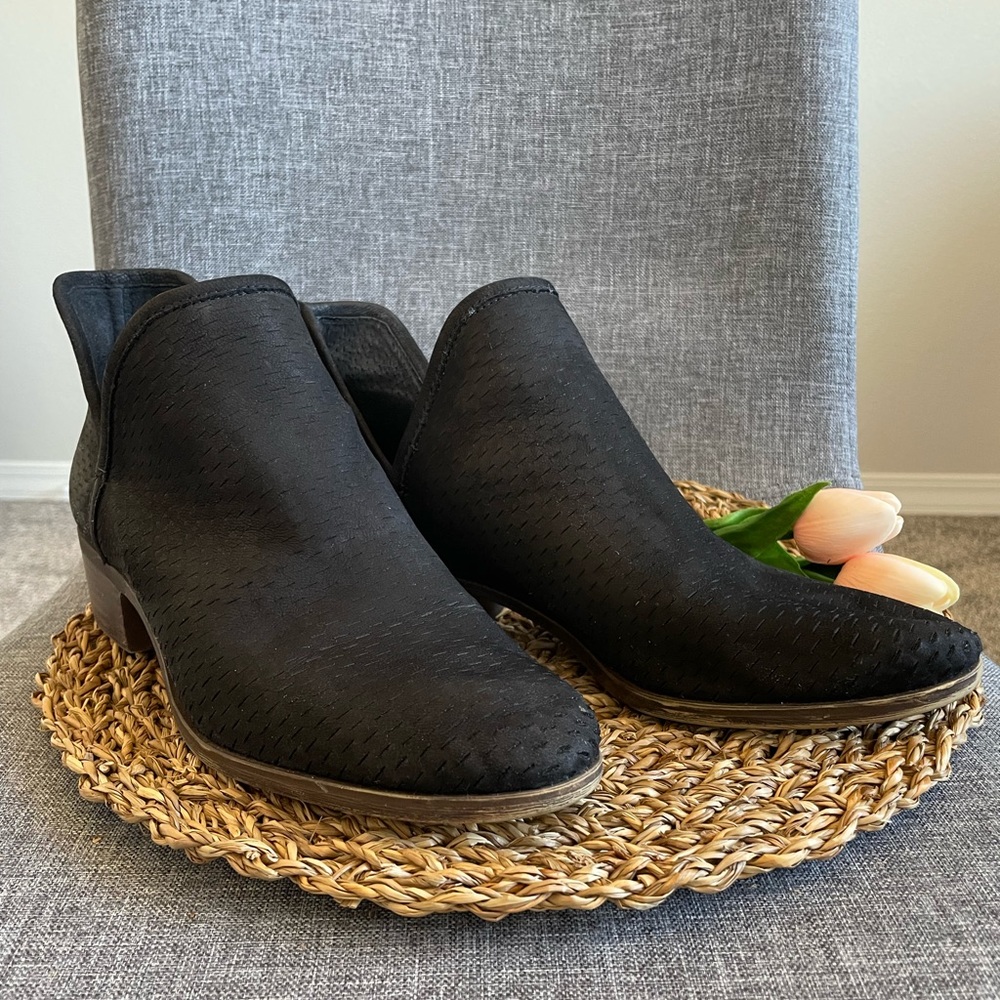 Lucky Brand | Black Woven Leather Slip On Booties